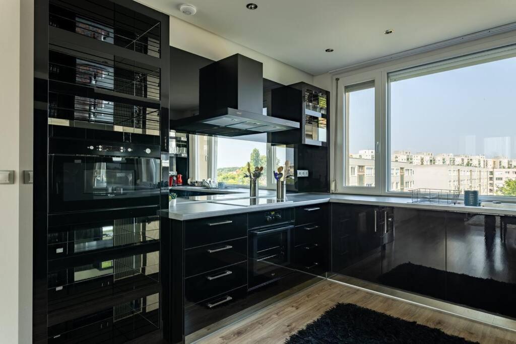 Martonfalvi Penthouse W Jacuzzi Дебрецен Екстериор снимка